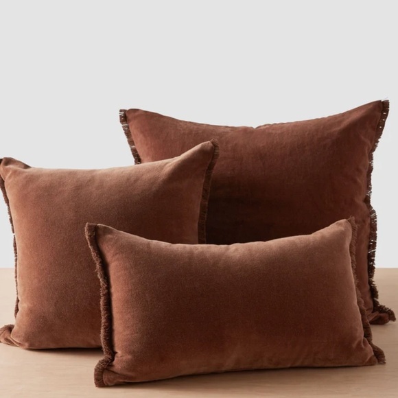 🆕The Citizenry NAVETA VELVET PILLOW Cocoa PILLOWCASE ONLY NWT - Picture 3 of 7